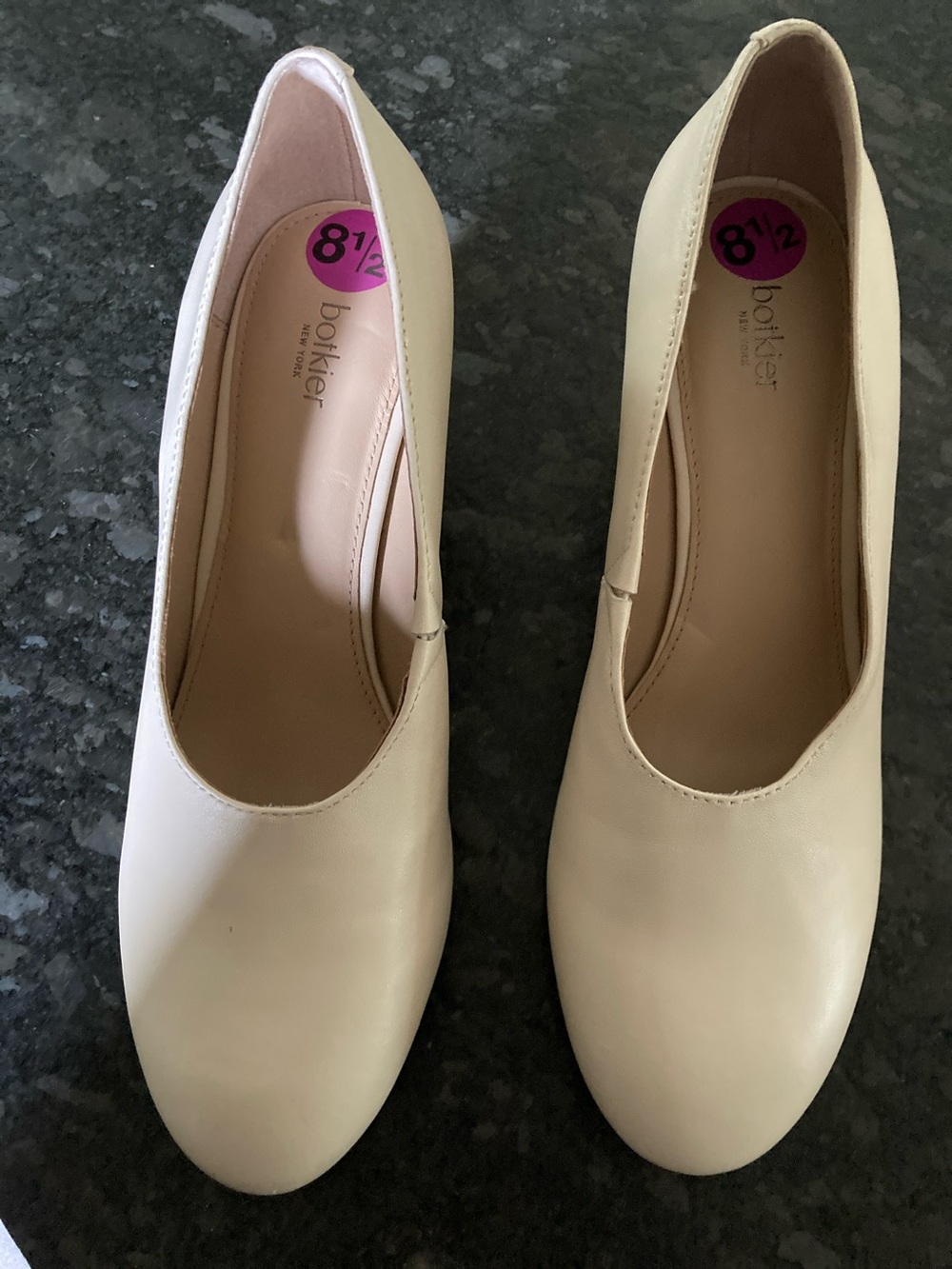 Botkier New York Pumps NWT